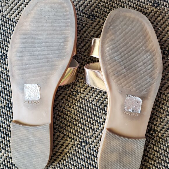 Rose gold slides - Picture 2 of 2